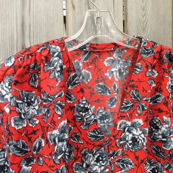 Vintage Plus Size Top Red Black Roses 47"B Pullover Shirt Blouse - Picture 5 of 11